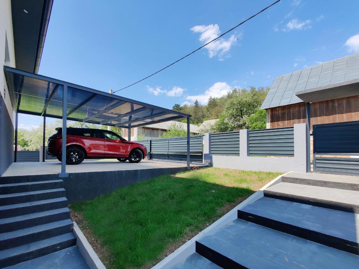 Villa Biser Gacke Sinac Exterior foto