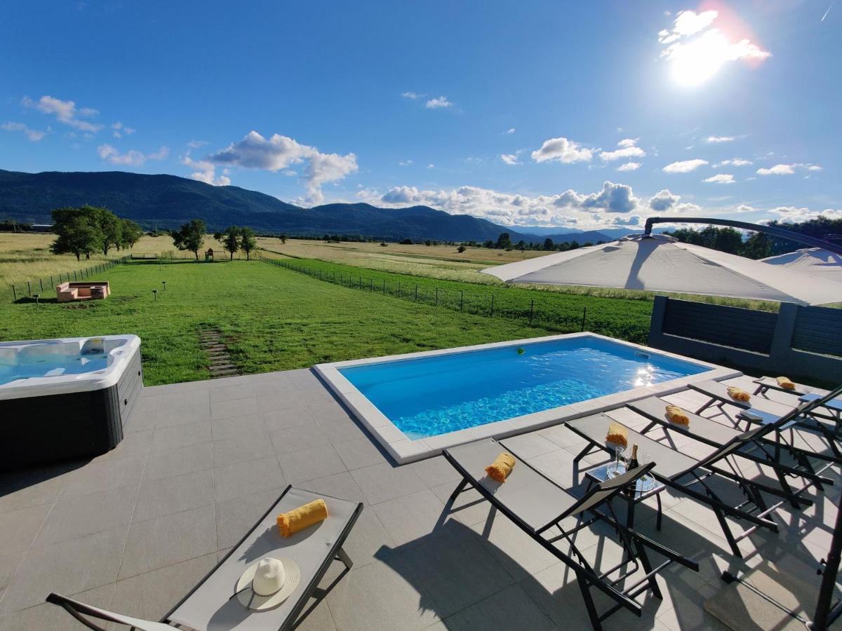 Villa Biser Gacke Sinac Exterior foto