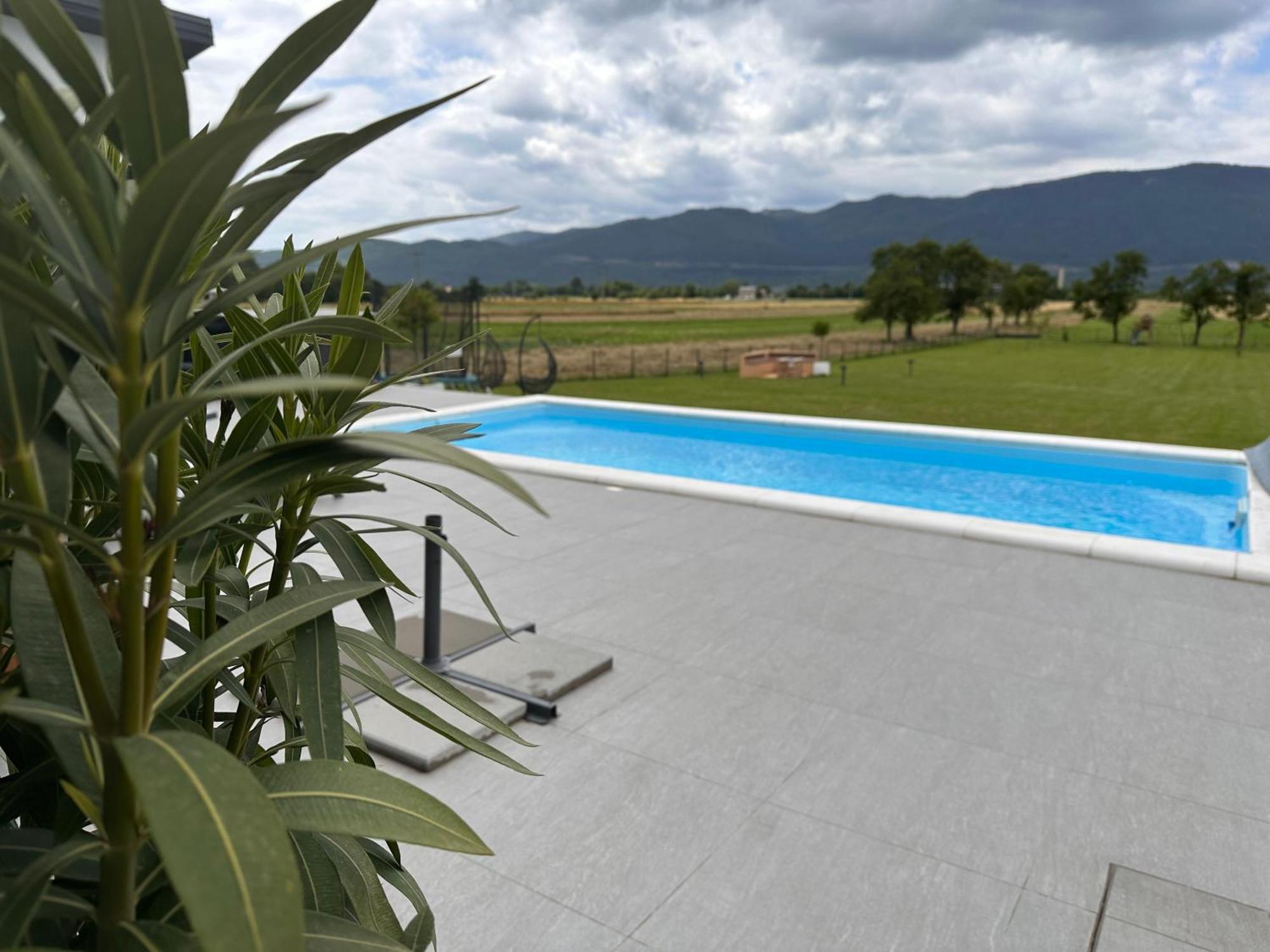 Villa Biser Gacke Sinac Exterior foto